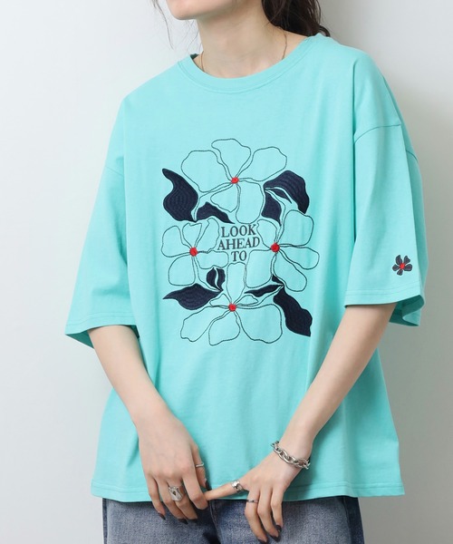 ATELANE（アテレーン）の「ATELANE アソート　ワンポイント刺繍 バック刺繍オーバーサイズ 半袖Tシャツ（Tシャツ/カットソー・レディース・ベージュ/グレー/ブラック系2/サックスブルー/ブラック/ホワイト系1/ホワイト系2/ホワイト/ブラック系1・M/L）」の17枚目の写真