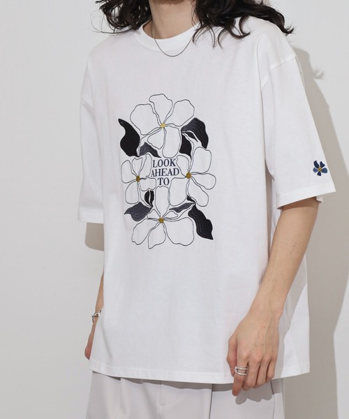 ATELANE（アテレーン）の「ATELANE アソート　ワンポイント刺繍 バック刺繍オーバーサイズ 半袖Tシャツ（Tシャツ/カットソー・レディース・ベージュ/グレー/ブラック系2/サックスブルー/ブラック/ホワイト系1/ホワイト系2/ホワイト/ブラック系1・M/L）」の20枚目の写真
