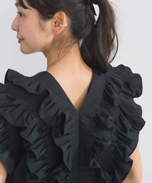 PICCIN PERLA（ピッチンペルラ）の「ラッフルフリルブラウス（シャツ/ブラウス・レディース・オフホワイト/ブラック・M）」の18枚目の写真
