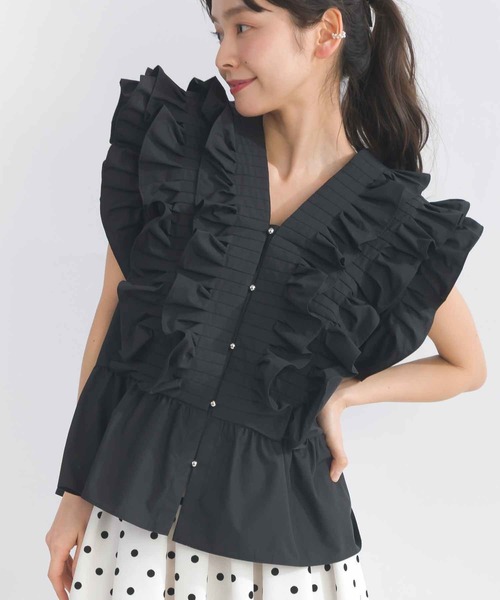 PICCIN PERLA（ピッチンペルラ）の「ラッフルフリルブラウス（シャツ/ブラウス・レディース・オフホワイト/ブラック・M）」の3枚目の写真