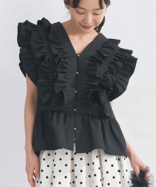 PICCIN PERLA（ピッチンペルラ）の「ラッフルフリルブラウス（シャツ/ブラウス・レディース・オフホワイト/ブラック・M）」の5枚目の写真