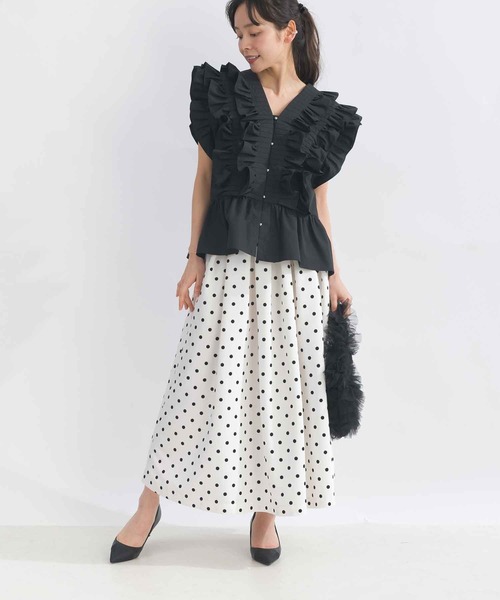 PICCIN PERLA（ピッチンペルラ）の「ラッフルフリルブラウス（シャツ/ブラウス・レディース・オフホワイト/ブラック・M）」の9枚目の写真