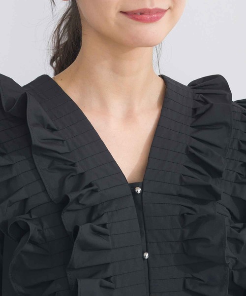 PICCIN PERLA（ピッチンペルラ）の「ラッフルフリルブラウス（シャツ/ブラウス・レディース・オフホワイト/ブラック・M）」の16枚目の写真