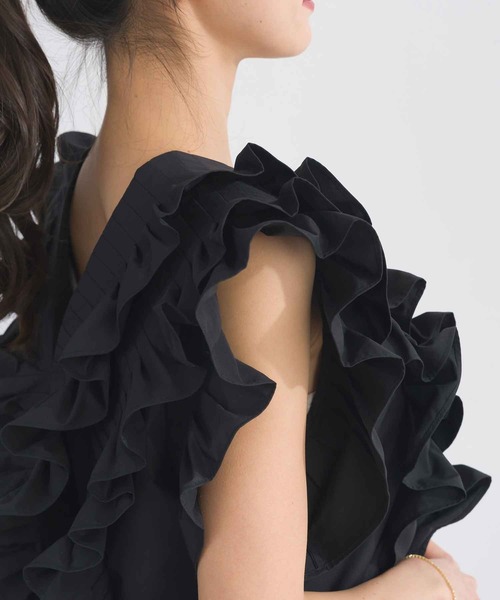PICCIN PERLA（ピッチンペルラ）の「ラッフルフリルブラウス（シャツ/ブラウス・レディース・オフホワイト/ブラック・M）」の17枚目の写真