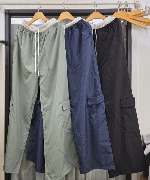 ROOPTOKYO(ループトウキョウ)の「Lace Layered Wide Cargo Pants / レースレイヤード風ワイドカーゴパンツ 秋物 秋服 2026年秋冬(その他パンツ・レディース・ネイビー/ブラック/カーキ・FREE)」の4枚目の写真