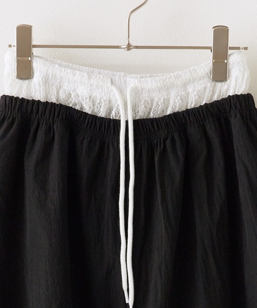 ROOPTOKYO(ループトウキョウ)の「Lace Layered Wide Cargo Pants / レースレイヤード風ワイドカーゴパンツ 秋物 秋服 2026年秋冬(その他パンツ・レディース・ネイビー/ブラック/カーキ・FREE)」の6枚目の写真