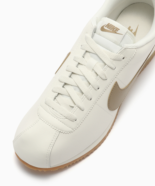 NIKE(ナイキ)の「NIKE/ ナイキ CORTEZ DM4044(スニーカー・メンズ・ベージュ・28cm/27cm/26cm)」の6枚目の写真