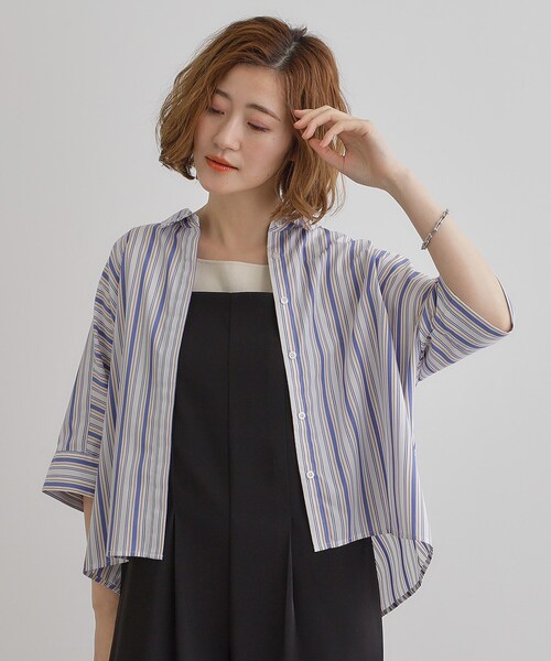 grove(グローブ)の「【夏に嬉しい機能付き】ドルマンクロップドシャツ(シャツ/ブラウス・レディース・オフホワイト/ネイビー/ブルー系2/ネイビー系2/ホワイト系5・03/02/01/04/05)」の2枚目の写真