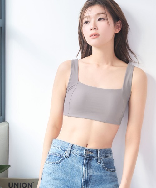 aimerfeel(エメフィール)の「スクエアネック ノンワイヤー 単品ブラジャー(タンクトップ・レディース・ブラック/ホワイト/シルバーグレー・SMALL/MEDIUM/LARGE/X-LARGE)」の4枚目の写真