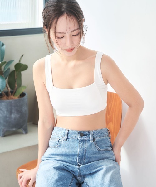 aimerfeel(エメフィール)の「スクエアネック ノンワイヤー 単品ブラジャー(タンクトップ・レディース・ブラック/ホワイト/シルバーグレー・SMALL/MEDIUM/LARGE/X-LARGE)」の5枚目の写真