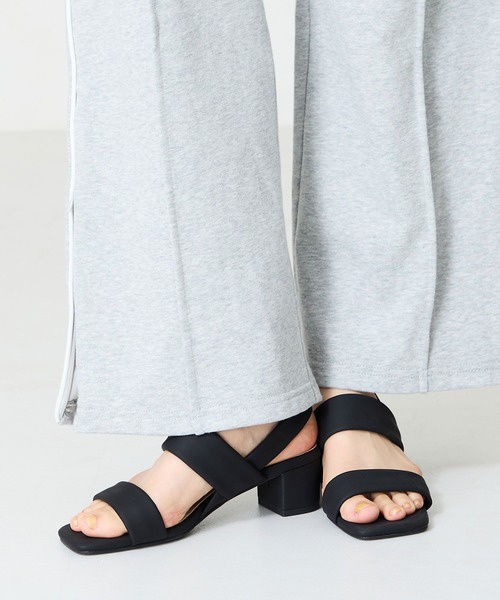 WA ORiental TRaffic（ダブルエーオリエンタルトラフィック）の「ソフトレザーダブルベルトサンダル/52208（サンダル・レディース・ホワイト/グリーン/ブラック・LL/L/M/S/3L/SS）」の8枚目の写真