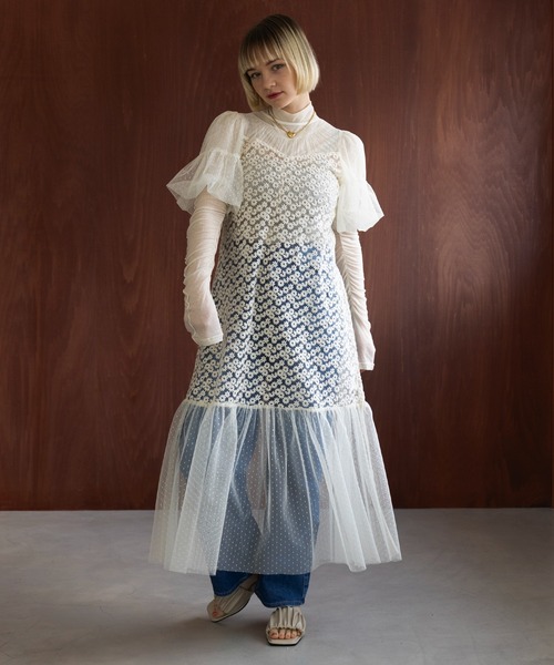 MAISON BREEZE reveur(メゾンブリーズレヴール)の「【MAISON BREEZE reveur】Flower embroidery dot tulle switching dress one-piece(ワンピース・レディース・ブラック/アイボリー・FREE)」の10枚目の写真