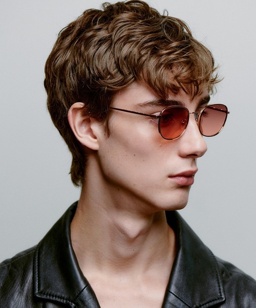 A.Kjaerbede（エキアビド）の「HELLO（サングラス・レディース・ブラック/ゴールド/ローズ系/ブラック系・ONE SIZE）」の3枚目の写真