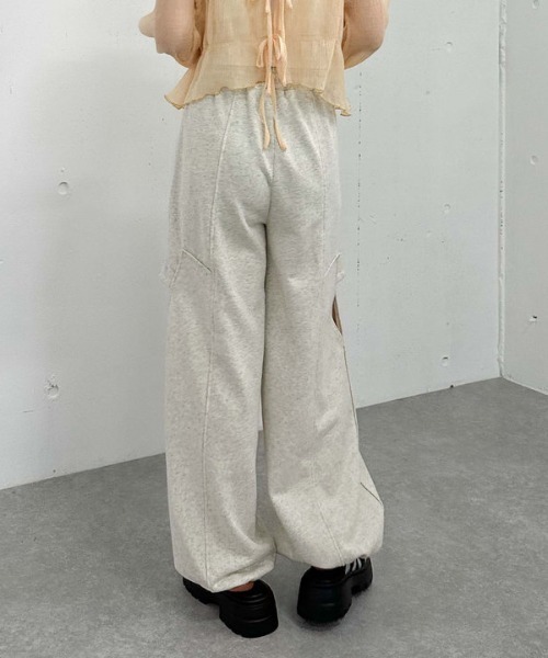 archives（アルシーヴ）の「サイドカットアウトスウェットパンツ（スウェットパンツ・レディース・オートミール/グレー・MEDIUM）」の5枚目の写真