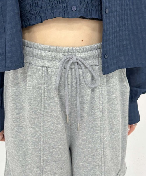 archives（アルシーヴ）の「サイドカットアウトスウェットパンツ（スウェットパンツ・レディース・オートミール/グレー・MEDIUM）」の17枚目の写真