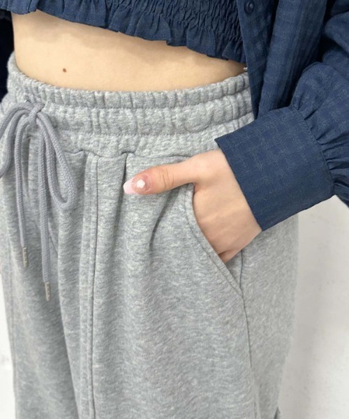 archives（アルシーヴ）の「サイドカットアウトスウェットパンツ（スウェットパンツ・レディース・オートミール/グレー・MEDIUM）」の18枚目の写真