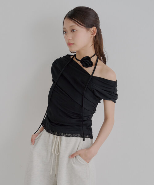 Chico（チコ）の「【5色展開】ローズチョーカー付ワンショル裾レースT（Tシャツ/カットソー・レディース・ブルー/ネイビー/ホワイト/ピンク/ブラック・FREE）」の19枚目の写真