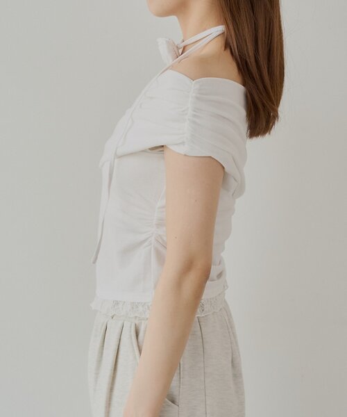 Chico（チコ）の「【5色展開】ローズチョーカー付ワンショル裾レースT（Tシャツ/カットソー・レディース・ブルー/ネイビー/ホワイト/ピンク/ブラック・FREE）」の10枚目の写真