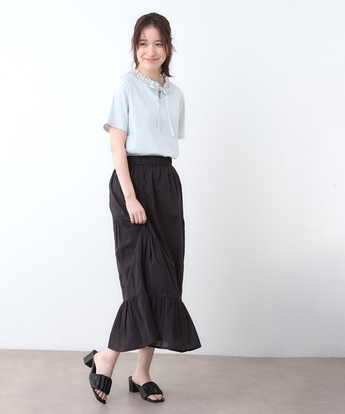 LAURA ASHLEY(ローラアシュレイ)の「【前後2WAY/コットン100%/日本製】フリルネック Tシャツ(Tシャツ/カットソー・レディース・オフホワイト/ネイビー/ライトグレー/グリーン系・40/38)」の13枚目の写真
