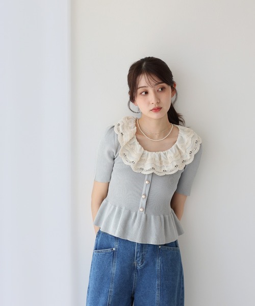 BLUEEAST(ブルーイースト)の「エンブロイダリーレース半袖ペプラムニット(ニット/セーター・レディース・アイボリー/ブラック/グレー・MEDIUM)」の16枚目の写真