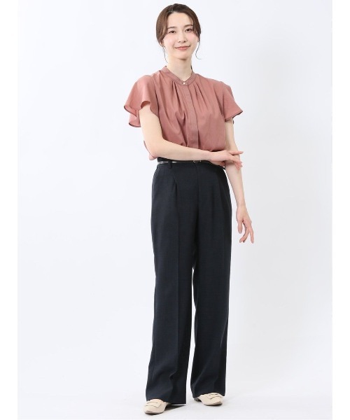 m.f.editorial（エムエフエディトリアル）の「【吸水速乾 抗菌防臭】m.f.エディトリアル レディース バンドカラー フレアスリー ブ 比翼 ブラウス（シャツ/ブラウス・レディース・ベージュ/ネイビー/レンガ・MEDIUM/LARGE）」の8枚目の写真