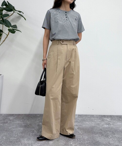 fredy emue（フレディエミュ）の「ハートFR刺繍ヘンリーTシャツ（Tシャツ/カットソー・レディース・オフホワイト/ホワイト系その他/ブルー系その他/ネイビー・38）」の9枚目の写真