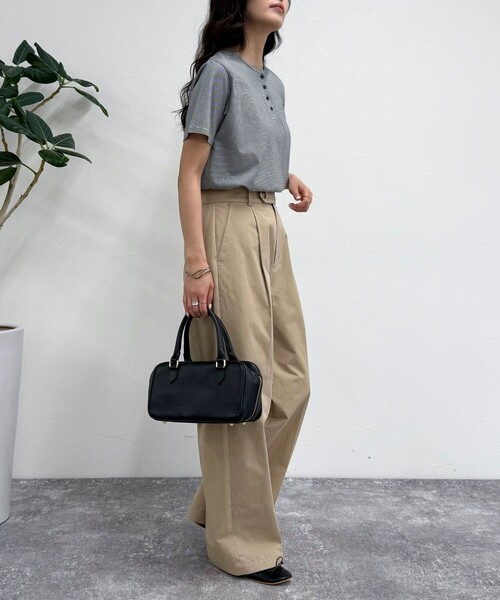 fredy emue（フレディエミュ）の「ハートFR刺繍ヘンリーTシャツ（Tシャツ/カットソー・レディース・オフホワイト/ホワイト系その他/ブルー系その他/ネイビー・38）」の8枚目の写真