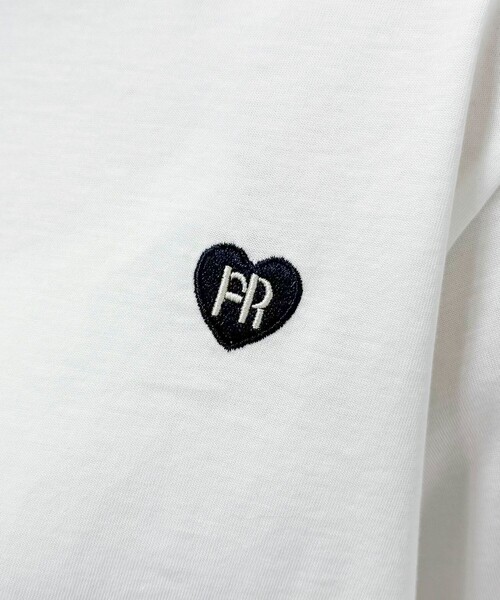 fredy emue（フレディエミュ）の「ハートFR刺繍ヘンリーTシャツ（Tシャツ/カットソー・レディース・オフホワイト/ホワイト系その他/ブルー系その他/ネイビー・38）」の21枚目の写真