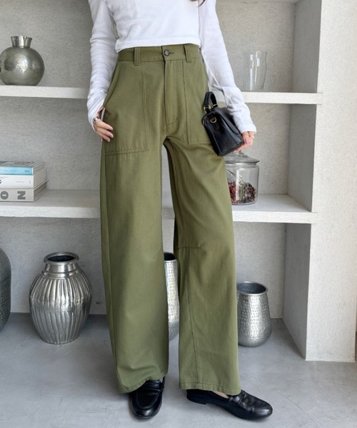 Eclat one(エクラワン)の「【Eclat one】ツイル コクーン ベイカーパンツ(カーゴパンツ・レディース・アイボリー/カーキ/ブラック・FREE)」の2枚目の写真