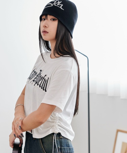 WEGO(ウィゴー)の「WEGO/グラフィックサイドドロストショートT(Tシャツ/カットソー・レディース・ホワイト/ブラック・FREE)」の10枚目の写真