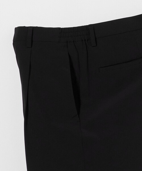 UNITED ARROWS（ユナイテッドアローズ）の「テック タフタ サイドシャーリング 1プリーツ スラックス UA COZY ‐ウォッシャブル ストレッチ(タテ) 接触冷感 防しわ‐（スラックス・メンズ・ブラック・S/L/XXL/M/XL）」の9枚目の写真