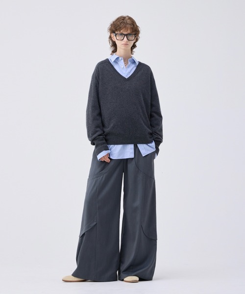 soerte（ソエルテ）の「Wide straight curve tuck trousers /ワイドストレートカーブタックトラウザー（スラックス・メンズ・ブラック/グレー/ボルドー・1/2/3）」の6枚目の写真