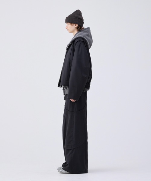 soerte（ソエルテ）の「Wide straight curve tuck trousers /ワイドストレートカーブタックトラウザー（スラックス・メンズ・ブラック/グレー/ボルドー・1/2/3）」の11枚目の写真