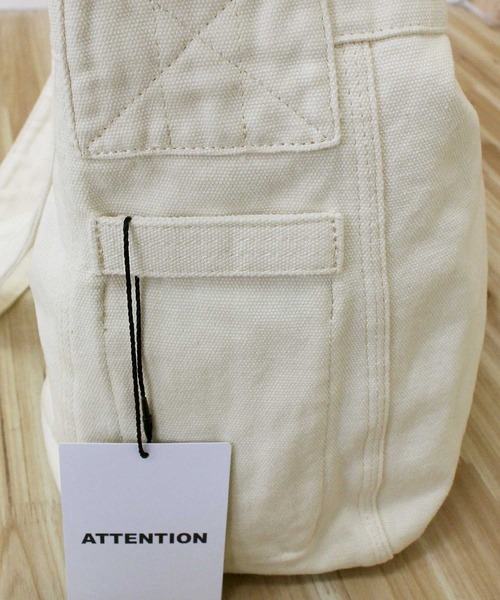 schott（ショット）の「NEWSPAPER BAG（ショルダーバッグ・メンズ・キナリ/ブラック・FREE）」の9枚目の写真