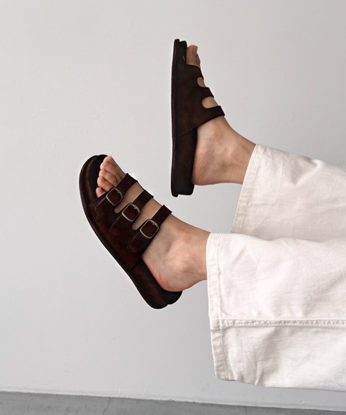 CANAL JEAN(キャナルジーン)の「El mar トリプルベルトサンダル(サンダル・レディース・ブラック/ダークブラウン/キャメル・23.5/24/24.5)」の2枚目の写真