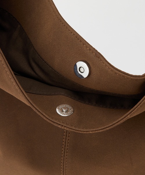 COLONY 2139（コロニートゥーワンスリーナイン）の「スエードライクワンショルダーバッグ（ショルダーバッグ・レディース・ブラウン/ベージュ・FREE）」の12枚目の写真