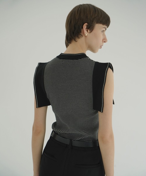CLANE(クラネ)の「SQUARE SLEEVE KNIT TOPS(その他トップス・レディース・ホワイト/その他/チャコールグレー/その他1・1/2)」の12枚目の写真