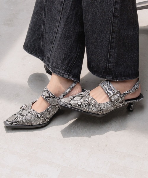 PAGEBOY(ページボーイ)の「ハトメベルトミュール(パンプス・レディース・ホワイト系その他/ブラック・LARGE/MEDIUM)」の14枚目の写真