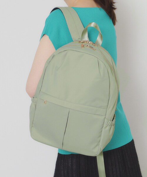 ITS'DEMO(イッツデモ)の「◆【A4対応/9ポケット】ふんわり軽量リュック(バックパック/リュック・レディース・ブラック/オリーブ/ベビーピンク/ダークグレー・00)」の4枚目の写真