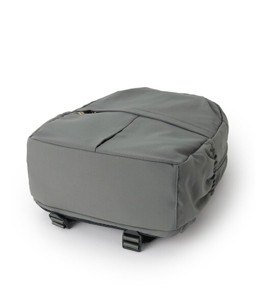 ITS'DEMO(イッツデモ)の「◆【A4対応/9ポケット】ふんわり軽量リュック(バックパック/リュック・レディース・ブラック/オリーブ/ベビーピンク/ダークグレー・00)」の16枚目の写真