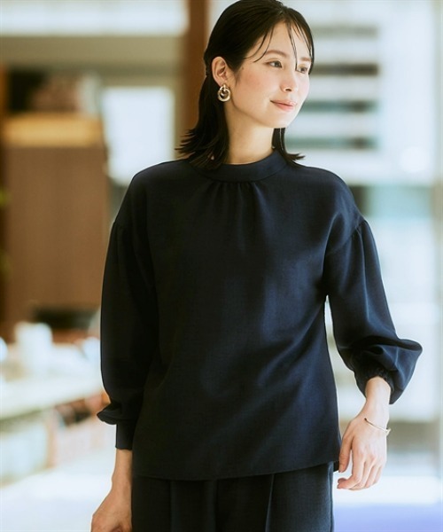 7days Life Styling（セブンデイズライフスタイリング）の「麻調合繊２WAYリボンブラウス（しわになりにくい・接触冷感・ＵＶカット・ウォッシャブル）<大きいサイズ有>（シャツ/ブラウス・レディース・チャコール/ネイビー/モカ・3L/LL/L/M/S）」の3枚目の写真