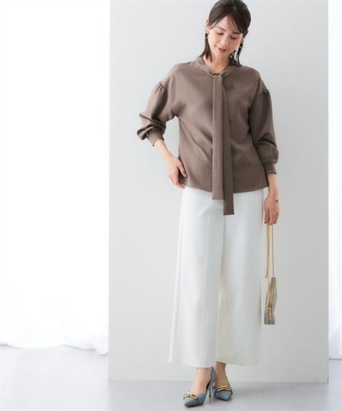 7days Life Styling（セブンデイズライフスタイリング）の「麻調合繊２WAYリボンブラウス（しわになりにくい・接触冷感・ＵＶカット・ウォッシャブル）<大きいサイズ有>（シャツ/ブラウス・レディース・チャコール/ネイビー/モカ・3L/LL/L/M/S）」の8枚目の写真