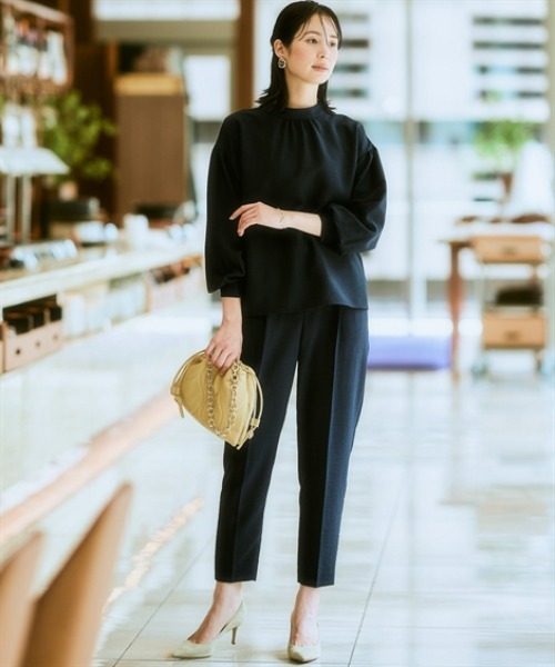 7days Life Styling（セブンデイズライフスタイリング）の「麻調合繊２WAYリボンブラウス（しわになりにくい・接触冷感・ＵＶカット・ウォッシャブル）<大きいサイズ有>（シャツ/ブラウス・レディース・チャコール/ネイビー/モカ・3L/LL/L/M/S）」の9枚目の写真