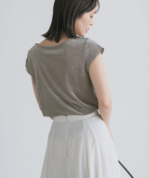 Noble(ノーブル)の「《追加》シアーベロアキャップスリーブTee(Tシャツ/カットソー・レディース・グレー/ホワイト系その他/ブラウン・FREE)」の10枚目の写真