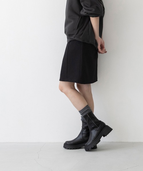 welleg（ウェレッグ）の「厚底 ストレッチ ショートブーツ（ブーツ・レディース・ブラック/ダークブラウン/アイボリー・M/L/LL/S）」の8枚目の写真