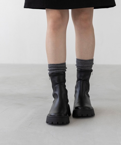 welleg（ウェレッグ）の「厚底 ストレッチ ショートブーツ（ブーツ・レディース・ブラック/ダークブラウン/アイボリー・M/L/LL/S）」の10枚目の写真