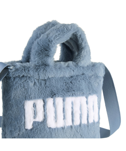 PUMA(プーマ)の「PUMA プーマ ウィメンズ UP FAUX ファー ミニ ショッパーバッグ 1.5L(ショルダーバッグ・レディース・グレー系その他/ブルー系その他/ブラック・フリー)」の9枚目の写真