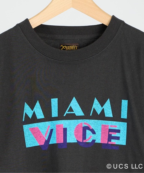 THE BAREFOOT(ベアフット)の「【 Chadwick / チャドウィック 】/ MOVIE TEE /『 Miami Vice 』(Tシャツ/カットソー・メンズ・ホワイト/チャコールグレー・MEDIUM/LARGE/X-LARGE/SMALL)」の5枚目の写真