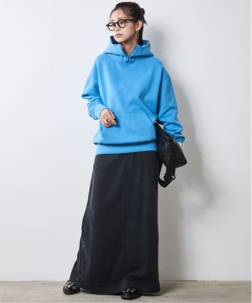 CHIC STYLE（シックスタイル）の「綿100％ピグメント染裏起毛フーディ＜大きいサイズ有＞シックスタイル（パーカー・レディース・ブルー/スミクロ・5L/4L/3L/LL/L/M）」の17枚目の写真