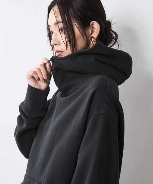 CHIC STYLE（シックスタイル）の「綿100％ピグメント染裏起毛フーディ＜大きいサイズ有＞シックスタイル（パーカー・レディース・ブルー/スミクロ・5L/4L/3L/LL/L/M）」の13枚目の写真